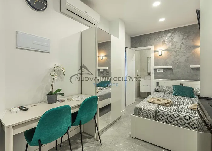 Flores 1 * 플라야데라스아메리카스